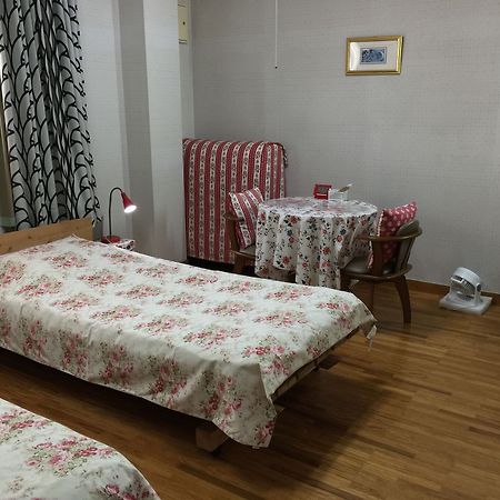 Ladies Inn Motomachi - Caters To Women Hita Kültér fotó